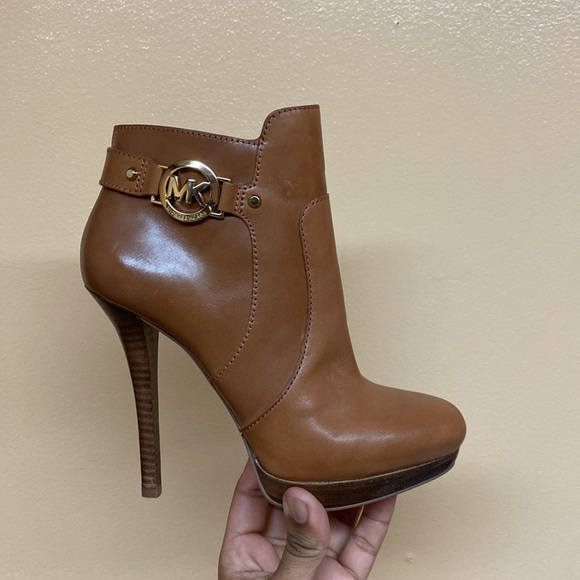 Michael Kors "WYATT" MK Logo Platform High Heel Booties  "Luggage Brown” - Picture 4 of 17